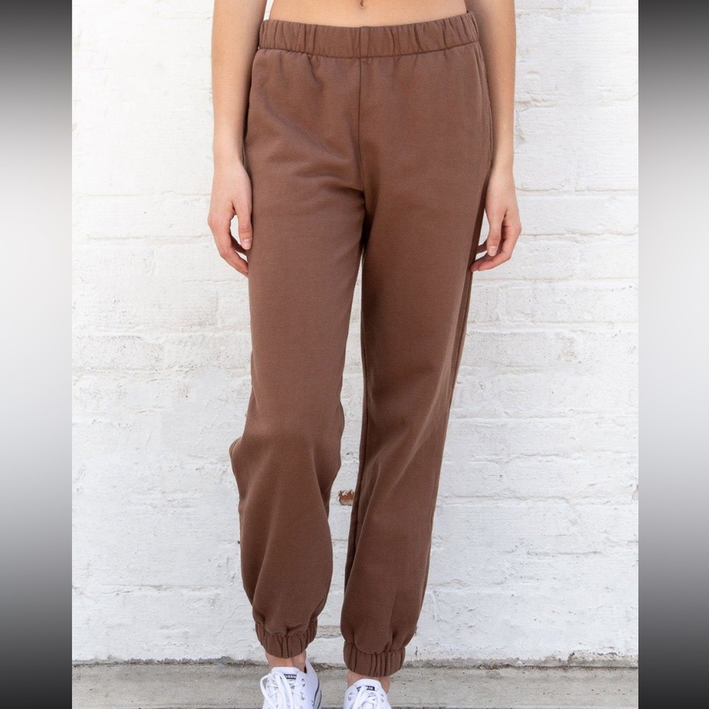 Brandy Melville Brown Rosa Sweatpants